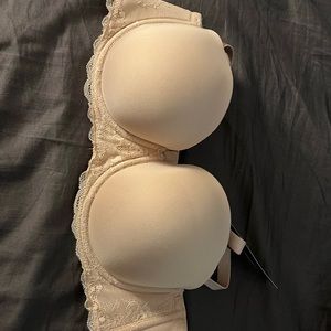 Torrid 40B removable strap bra NWT